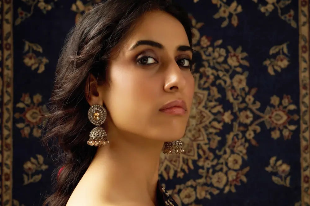 Amber Glow Antique Kundan Jhumka Earrings